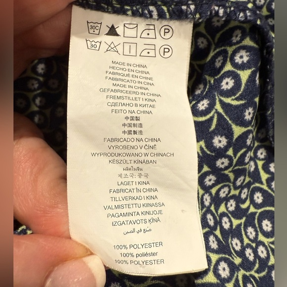 Michael Kors Navy and Green Floral Blouse with front zipper closure /size S - Picture 8 of 11